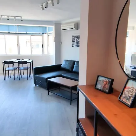 Yeti Duque - La Torre Apartment